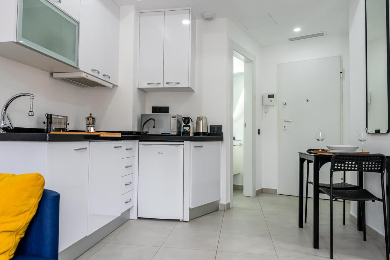 Modern Wave Escape Apartment With Private Parking And Rooftop Pool By Namaste Elite Torremolinos Exterior foto
